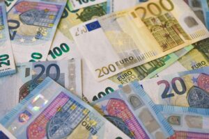 Banca Mondială: PIB-ul României va crește cu doar 2,1% în acest an